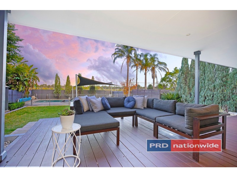 32 Ladbury Avenue, Penrith NSW 2750