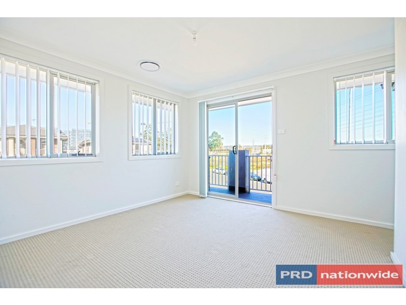 2 Empire Circuit, Penrith NSW 2750