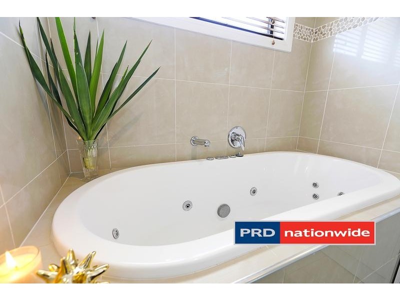 28 Deborah Crescent, Cambridge Park NSW 2747