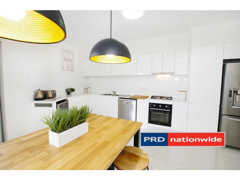 30/2 Glenmore Ridge Drive, Glenmore Park NSW 2745