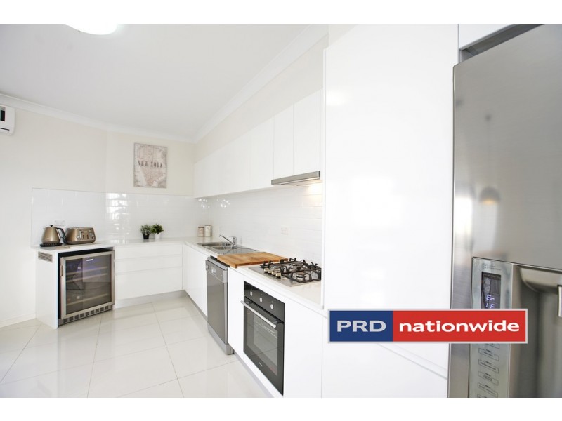 30/2 Glenmore Ridge Drive, Glenmore Park NSW 2745