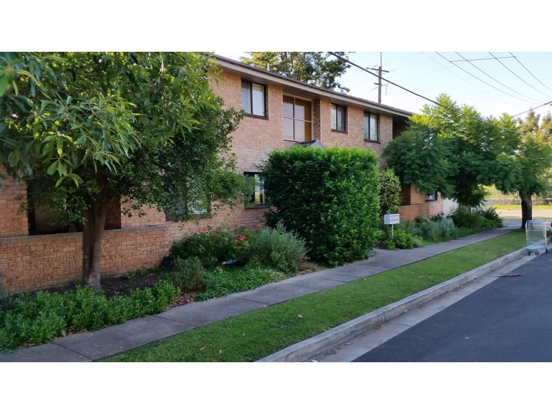 1/5 The Crescent, Penrith NSW 2750