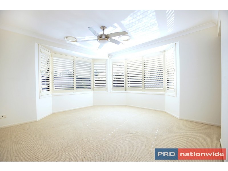 17 Stoke Crescent, South Penrith NSW 2750