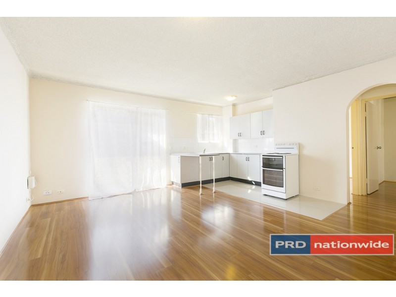 6/4 The Crescent, Penrith NSW 2750