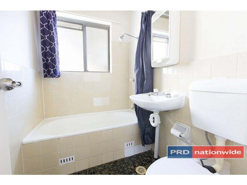 6/4 The Crescent, Penrith NSW 2750