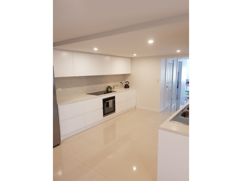 18 Girra Avenue, South Penrith NSW 2750