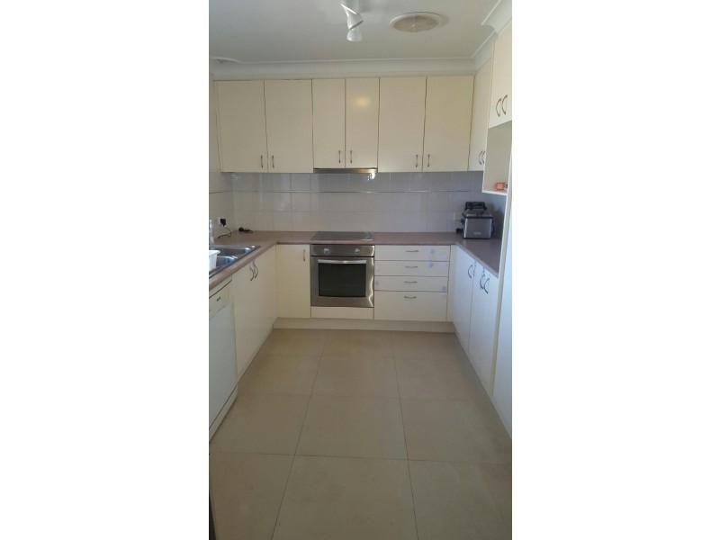 18 Girra Avenue, South Penrith NSW 2750