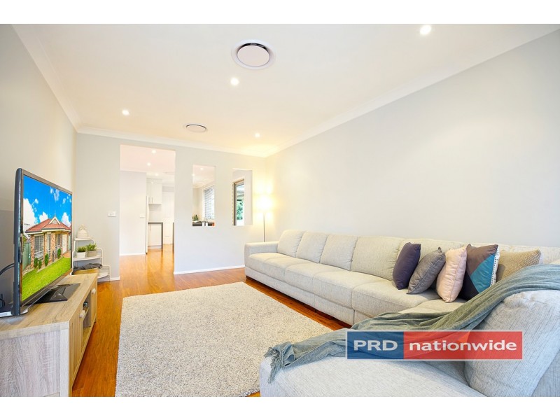 13 Kumbara Close, Glenmore Park NSW 2745