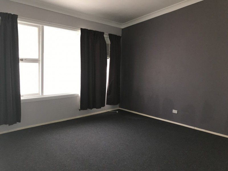 11 Eton Road, Cambridge Park NSW 2747