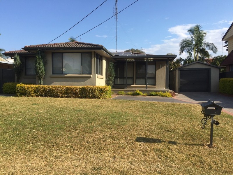 28 Grassmere Avenue, South Penrith NSW 2750