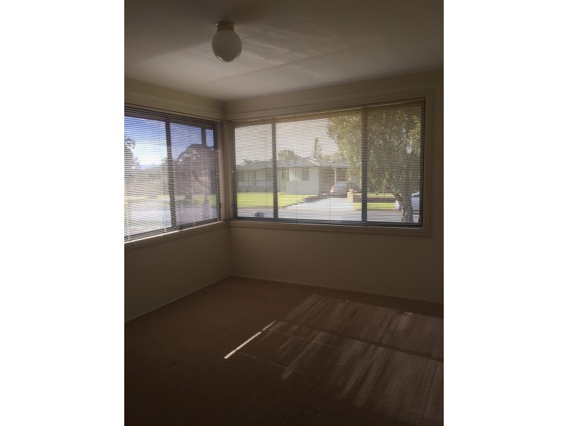 28 Grassmere Avenue, South Penrith NSW 2750