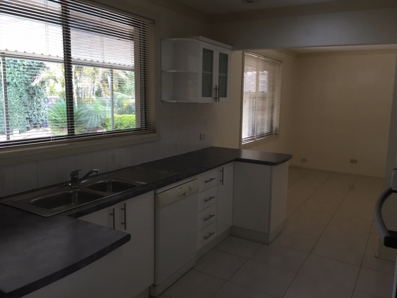 28 Grassmere Avenue, South Penrith NSW 2750