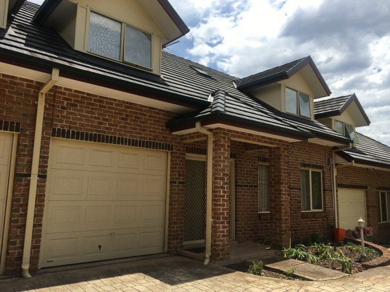 2/4 Cronin Street, Penrith NSW 2750