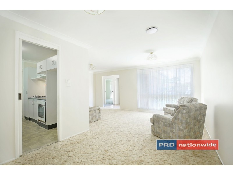 6 Picnic Place, Claremont Meadows NSW 2747