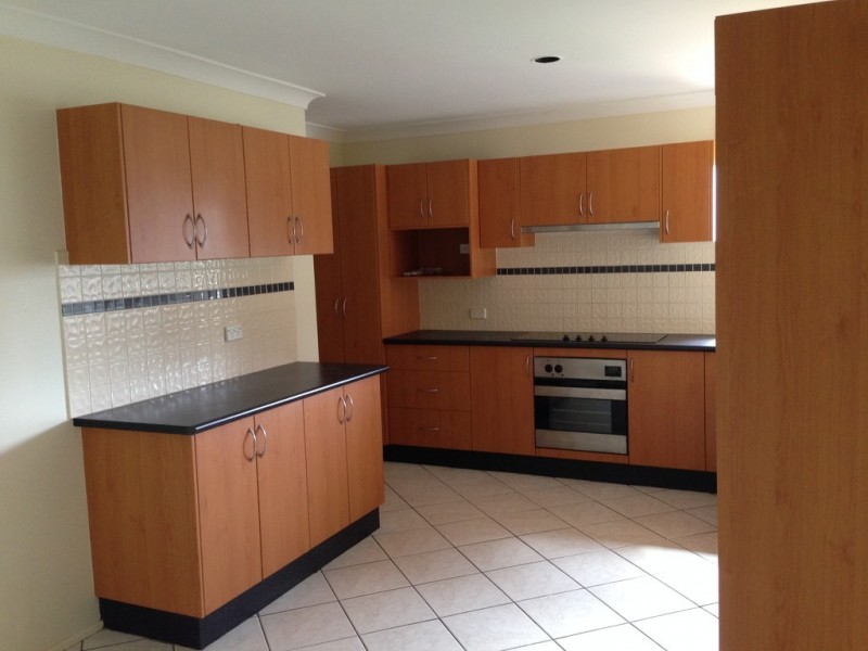 5 Schoolhouse Road, Regentville NSW 2745