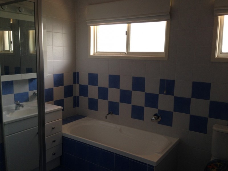 5 Schoolhouse Road, Regentville NSW 2745