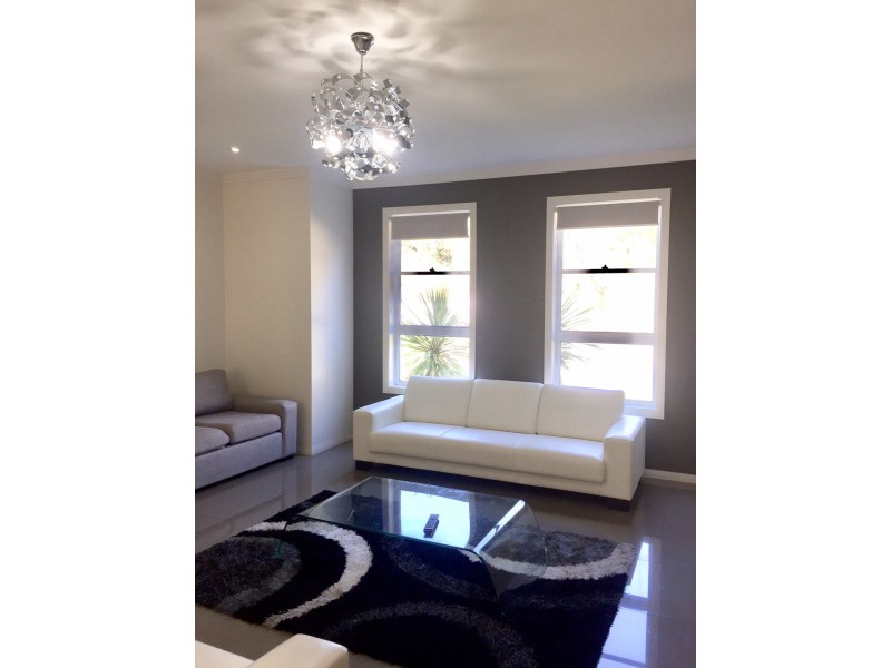 11 Gallinulia Place, Glenmore Park NSW 2745