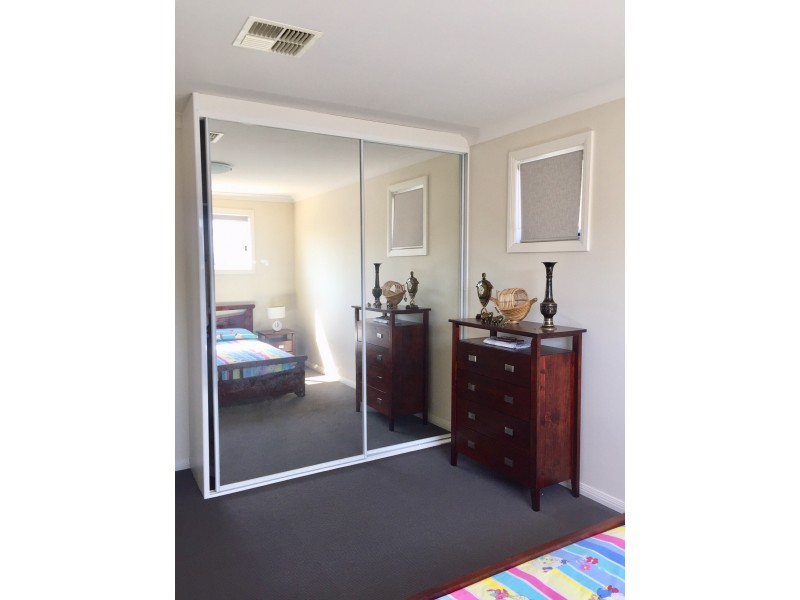 11 Gallinulia Place, Glenmore Park NSW 2745