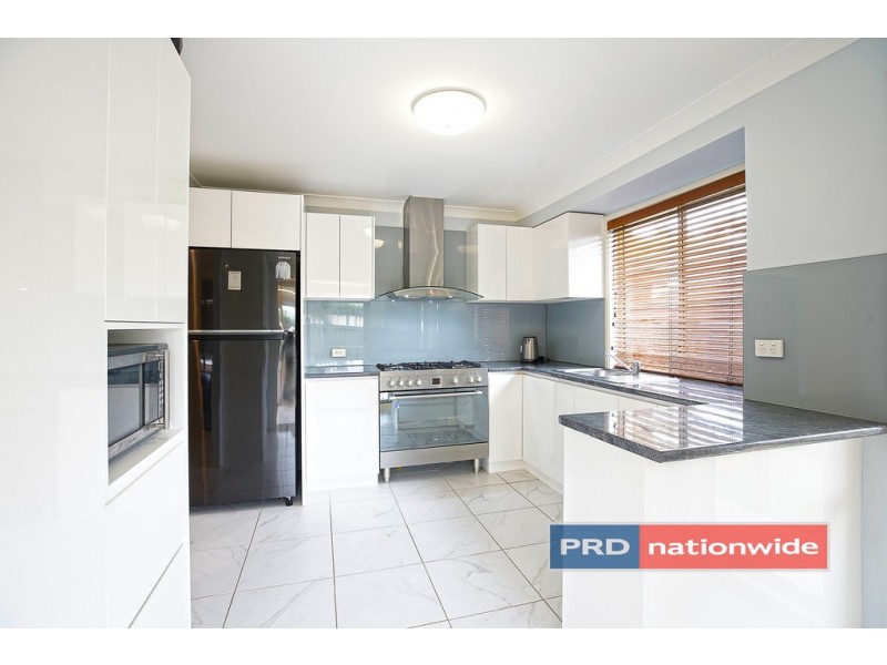 98 Goldmark Crescent, Cranebrook NSW 2749