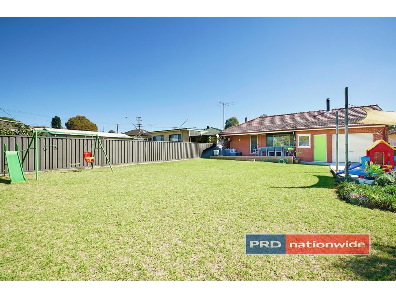 72 College Street, Cambridge Park NSW 2747