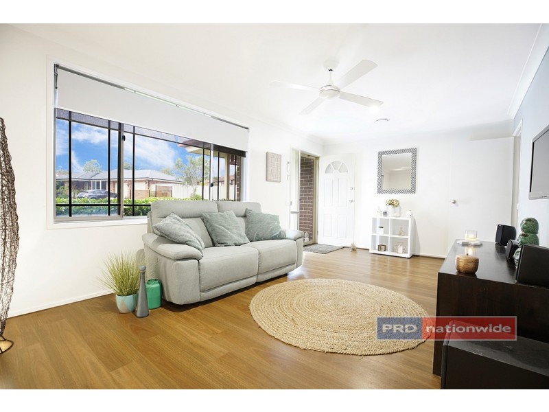 21 Silvereye Close, Glenmore Park NSW 2745