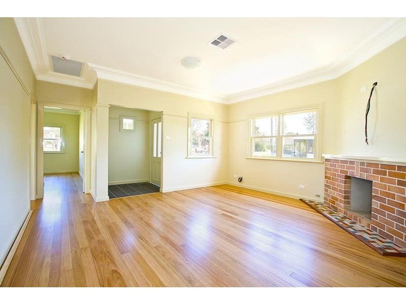 35 Castlereagh Street, Penrith NSW 2750