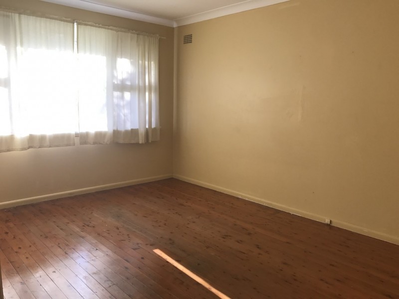 8 Chester Ave, Cambridge Park NSW 2747