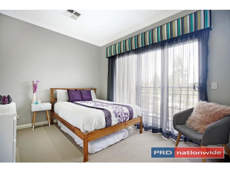 74 Lord Sheffield Circuit, Penrith NSW 2750