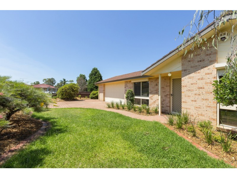 4 Britten Close, Cranebrook NSW 2749