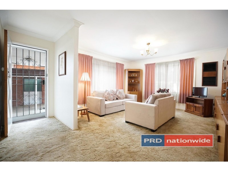 31 Sheba Crescent, South Penrith NSW 2750