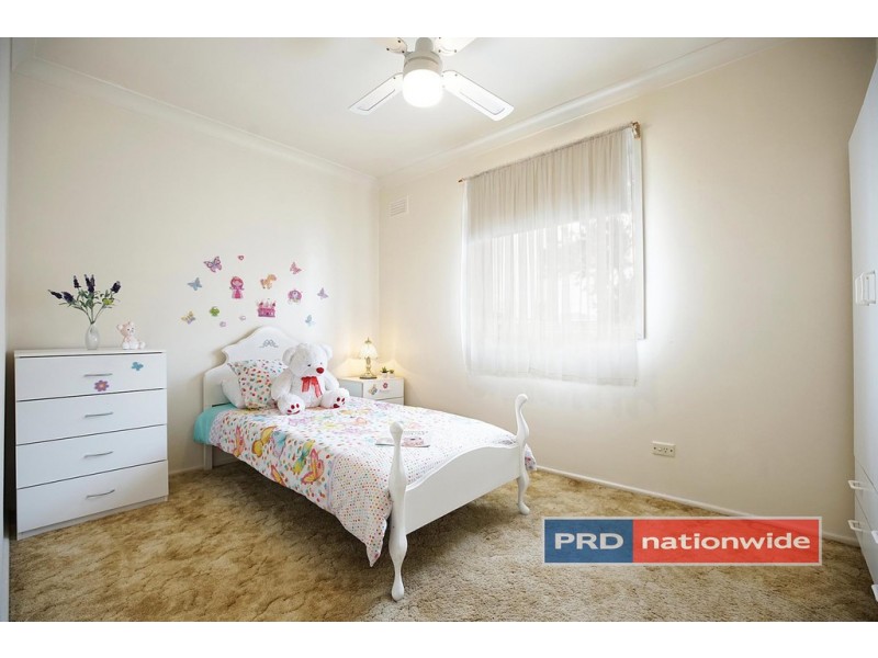 31 Sheba Crescent, South Penrith NSW 2750