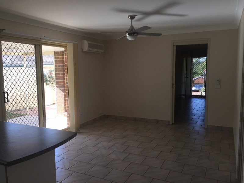 10 Poa Place, Glenmore Park NSW 2745