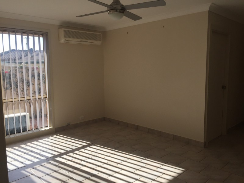 10 Poa Place, Glenmore Park NSW 2745