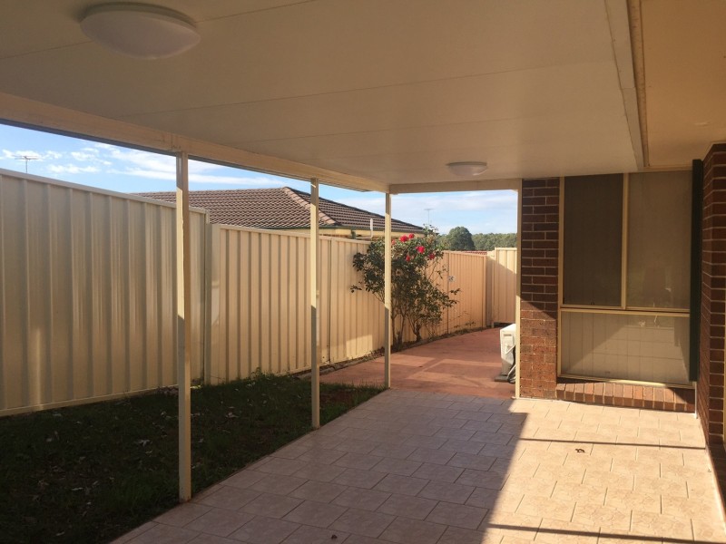 10 Poa Place, Glenmore Park NSW 2745