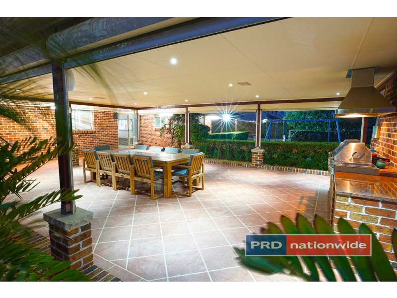 15 Bordeaux Place, Orchard Hills NSW 2748