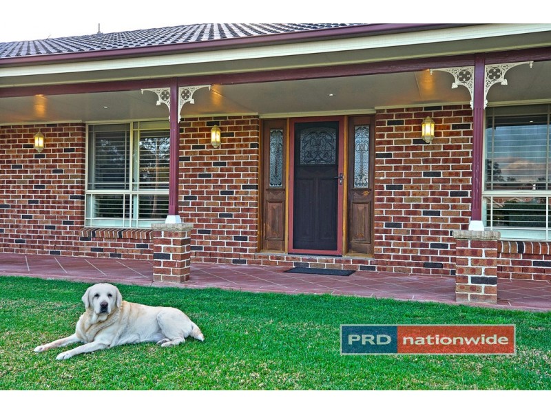 15 Bordeaux Place, Orchard Hills NSW 2748