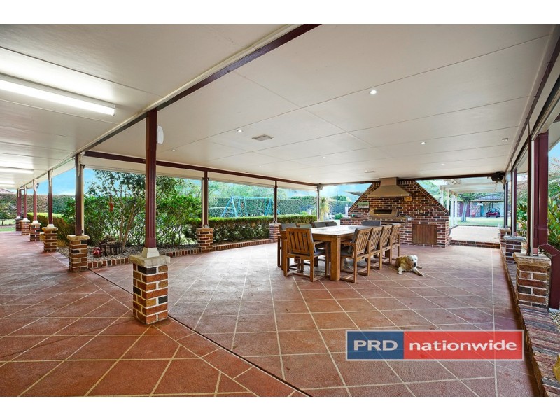 15 Bordeaux Place, Orchard Hills NSW 2748