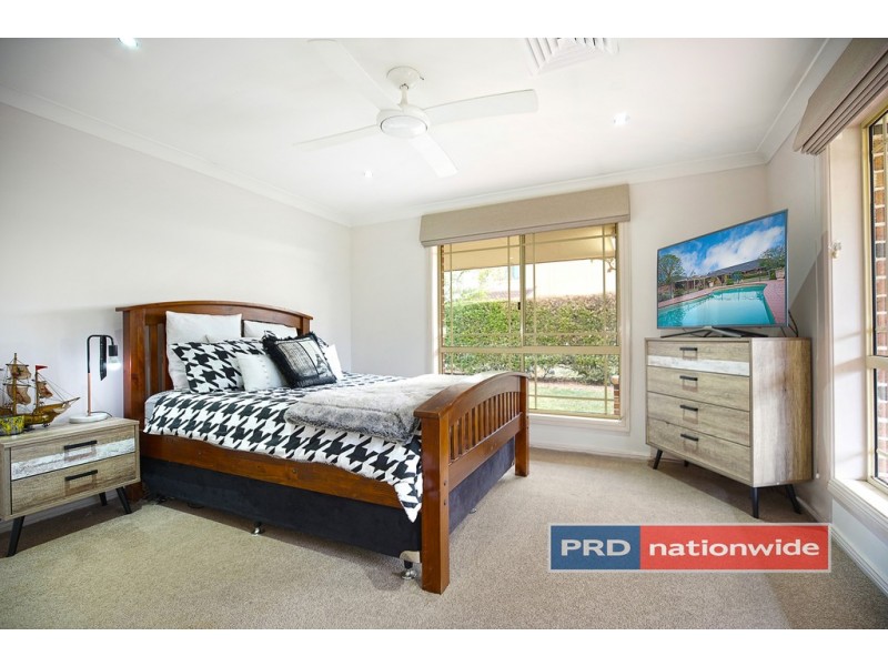 15 Bordeaux Place, Orchard Hills NSW 2748