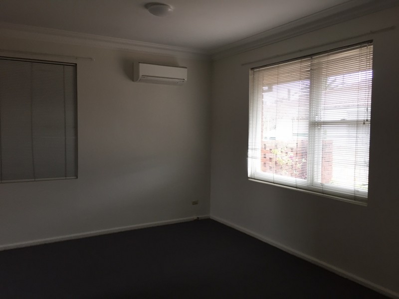 35 Melbourne Street, Oxley Park NSW 2760