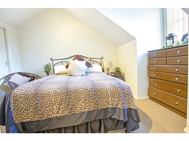 4/63 College, Cambridge Park NSW 2747