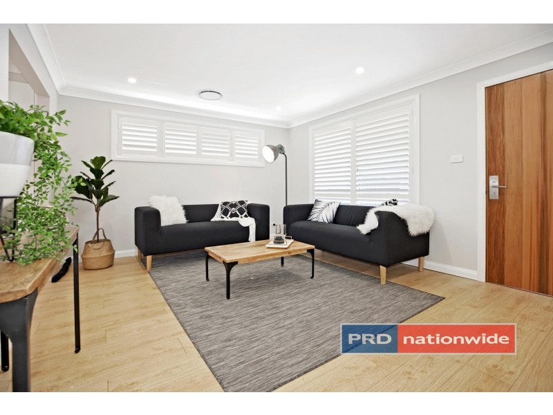 15 Kiparra Crescent, South Penrith NSW 2750