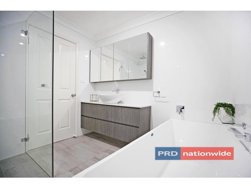 15 Kiparra Crescent, South Penrith NSW 2750