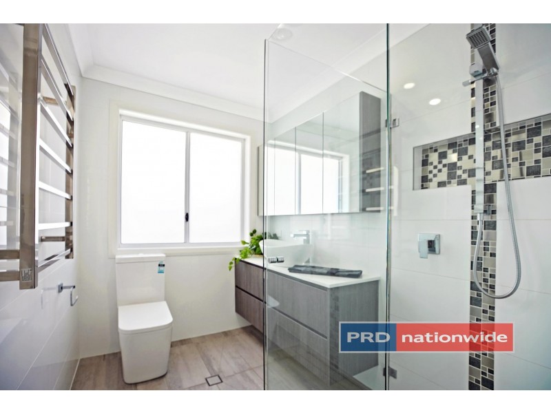 15 Kiparra Crescent, South Penrith NSW 2750