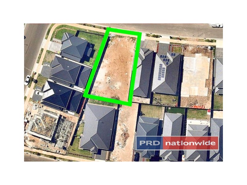 4 Flotilla Circuit, Jordan Springs NSW 2747