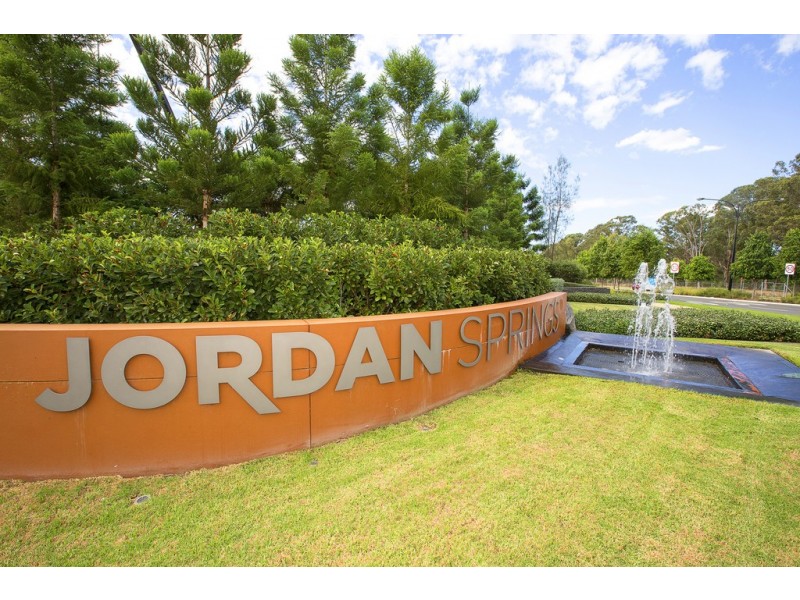 4 Flotilla Circuit, Jordan Springs NSW 2747