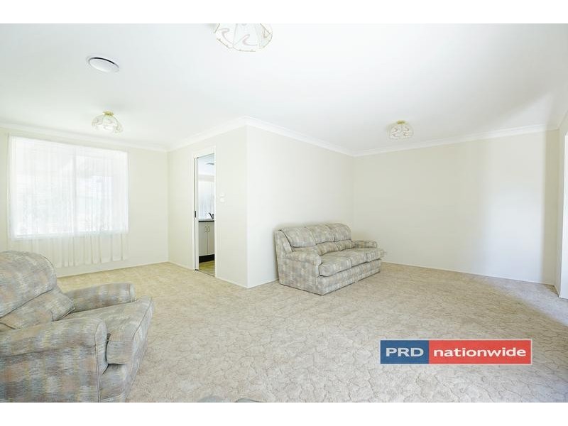 6 Picnic Place, Claremont Meadows NSW 2747