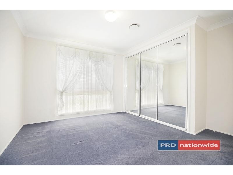 6 Picnic Place, Claremont Meadows NSW 2747