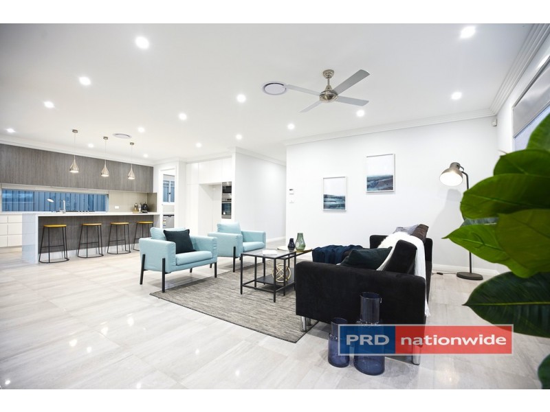 5 Galloway Road, Glenmore Park NSW 2745