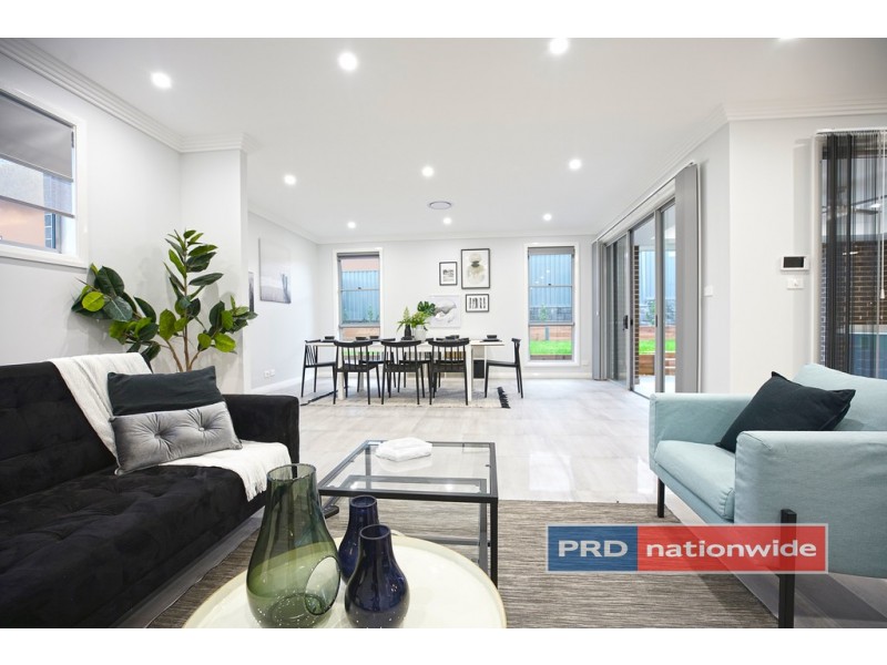 5 Galloway Road, Glenmore Park NSW 2745