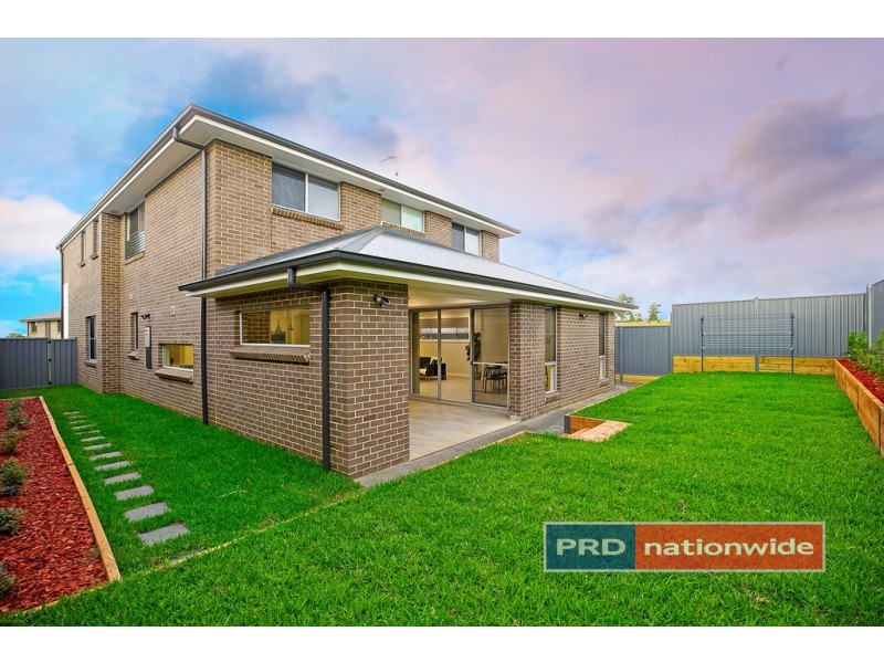 5 Galloway Road, Glenmore Park NSW 2745